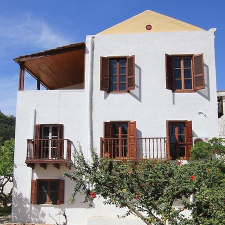 Traditional Apartments Alexandra ماغيستي المظهر الخارجي الصورة