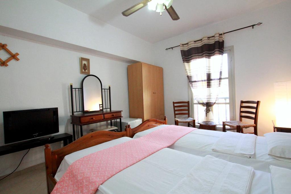 Traditional Apartments Alexandra ماغيستي الغرفة الصورة